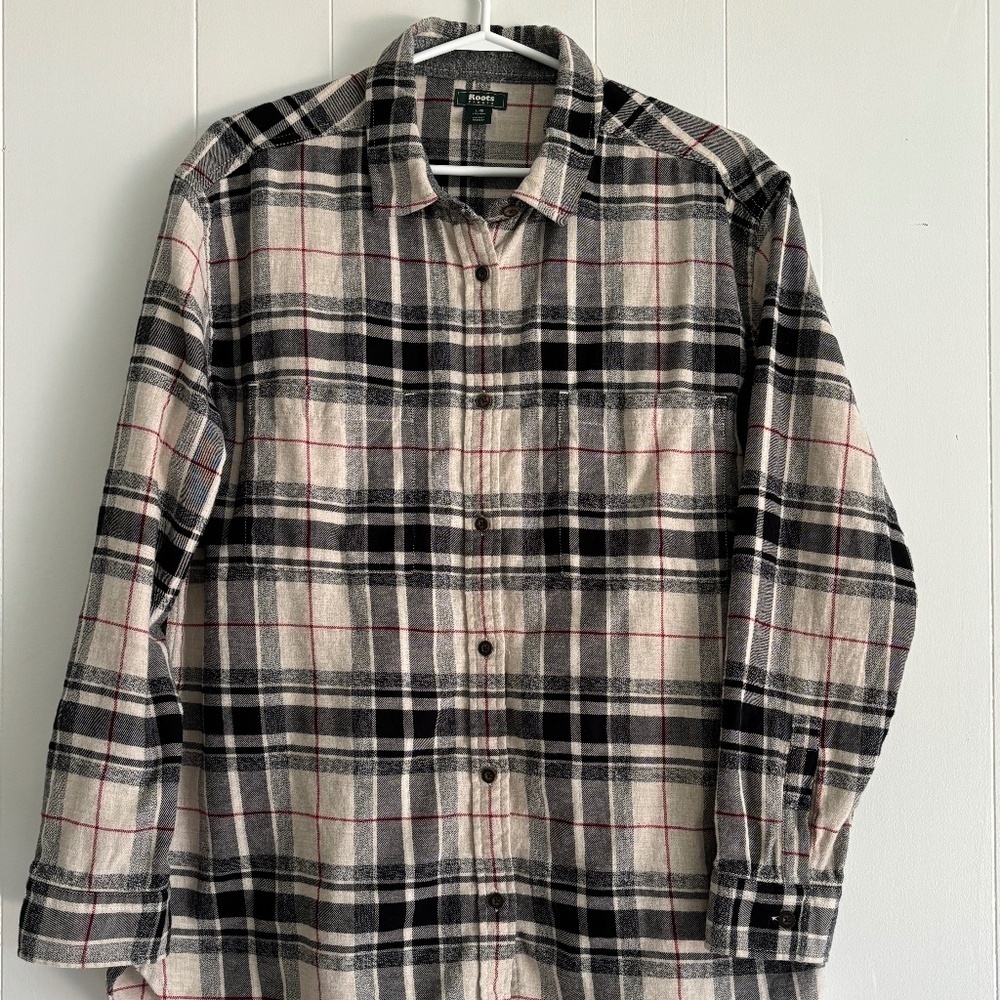Roots plaid button down soft flannel shirt 100% Cotton size L